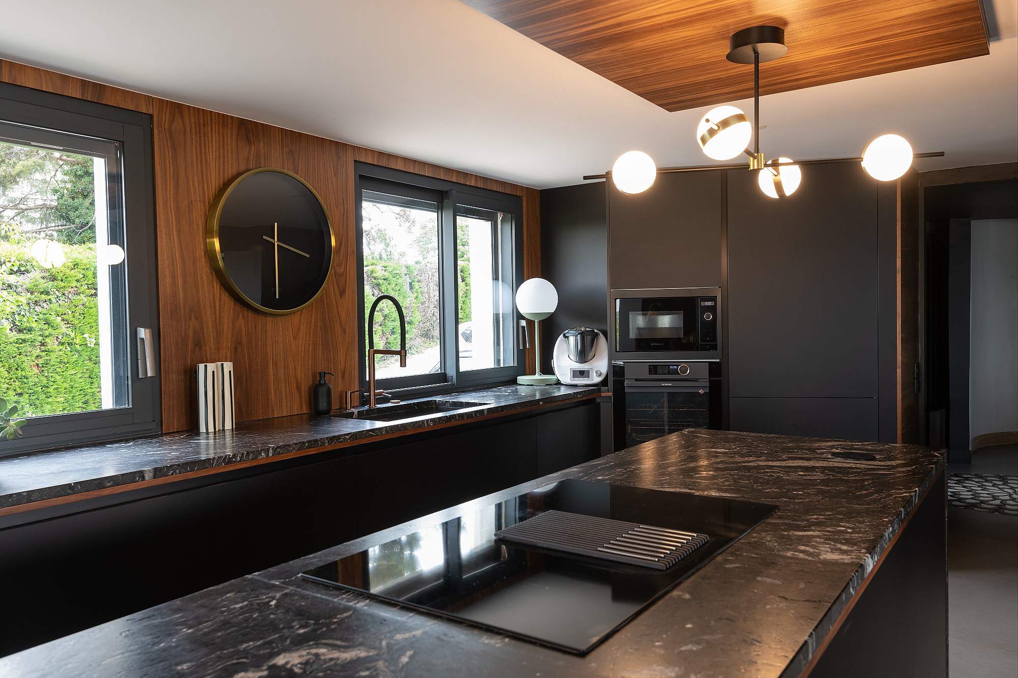 Keys to choosing the best extractor hood for your kitchen